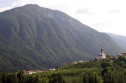 Panorama dei dintorni di Cles in Trentino