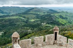 Panorama dei dintorni di Marvao, Portogallo, dal castello medievale - © ahau1969 / Shutterstock.com