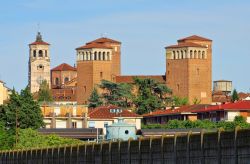 Panorama del centro di Fossano e il suo Castello uno dei più grandi del Piemonte