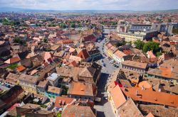 Il centro storico di Sibiui in Transilvania © CCat82 / Shutterstock.com