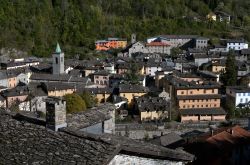 Panorama del centro storico di FIumalbo, Bandiera ...