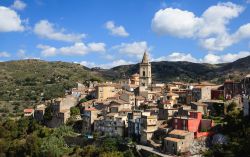 Panorama del piccolo borgo di Novara di Sicilia