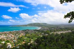 Panorama sulla città di Baracoa, cittadina di 50.000 abitanti della provincia di Guantànamo, Cuba.