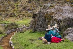 Panorama di Cumbe Mayo nei pressi di Cajamarca, Perù. In lingua quechua il suo nome significa "fiume sottile": la principale attrazione di questo complesso archeologico è ...