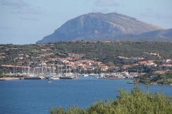 Panorama della località di Porto Rotondo in Costa Smeralda, comune di Olbia in Sardegna - © Gianni Careddu, CC BY-SA 4.0, Wikipedia