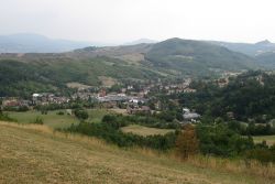 Panorama di Sant Andrea Bagni, frazione di Medesano, provincia di Parma - © Toni Pecoraro, Wikipedia
