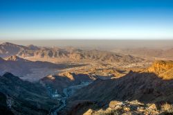 Panorama di un suggestivo passo di montagna nei pressi di Ta'if, Arabia Saudita.


