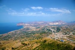 Panorama di Valderice e la costa occidentale della Sicilia