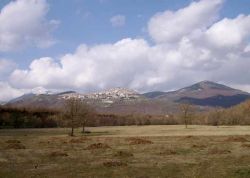 Panorama di Viggiano in Basilicata - © piervincenzocanale, CC BY-SA 2.0, Wikipedia