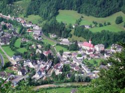 Panorama estivo di Gostling an der Ybbs fotografata dall'alto, Austria - © Herbert Ortner - CC BY 2.5, Wikipedia