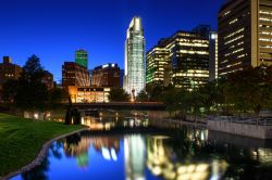 Panorama serale della cittadina di Omaha dal Gene Leahy Mall, Nebraska (USA) - © Kristopher Kettner / Shutterstock.com