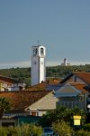 Panorama su due edifici religiosi di Bibinje, Croazia.
