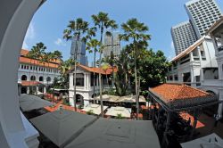 Panorama sul grande cortile interno del Raffles Hotel di Singapore - © Sonja Vietto Ramus
