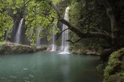 Panorama sulle cascate del Duden ad Antalya, Turchia. Situate in prossimità della città turca di Antalya, queste cascate sono formate dal corso del fiume Duden. Si distinguono ...