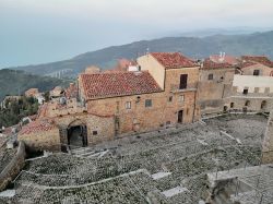 Panorma di Pollina in Sicilia al tramonto