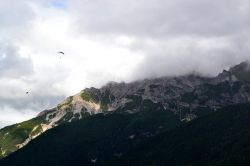 Parapendio, Valle dello Stubai: questa è certamente una delle attività più praticate in valle. Alzando gli occhi al cielo, non è affatto raro vedere volare gli sportivi ...