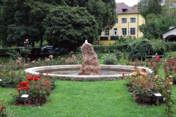 Parco con fontana a Bad Sauerbrunn in Austria - © Bad Sauerbrunn / Shutterstock.com