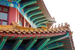 Particolare architettonico di una pagoda nella città di Qingdao, Cina.
