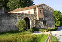 Particolare del forte medievale di San Martino della Vaneza, comune sparso di Cervarese Santa Croce, Colli Euganei (Veneto)