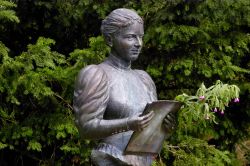 Particolare del monumento a Marga Berck a Brema, Germania. Magdalene Pauli (nome vero) è stata una grande scrittrice tedesca.



