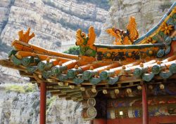 Particolare del tetto del monastero sospeso di Datong, Cina.
