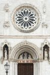 Particolare della cattedrale medievale di Santa Maria Argentea a Norcia, Umbria. Purtroppo anche questo edificio di culto è andato quasi completamente distrutto in seguito ai terremoti ...
