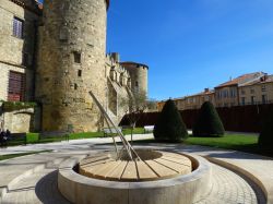 Particolare di una clessidra solare nella cattedrale di Narbonne, Francia.
