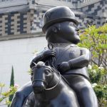 Particolare di una scultura in Piazza Botero a Medellin, Colombia. Siamo in una delle principali attrazioni turistiche della città che richiama turisti da ogni parte del mondo - © ...