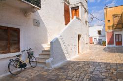 Fotografia di un dettaglio architettonico nel borgo di Mesagne, provincia di Brindisi - © Mi.Ti. / Shutterstock.com