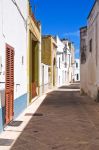 Passeggiata nel centro storico del borgo di Palmariggi