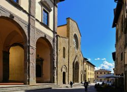 Passeggiata nel centro storico di Sansepolcro in Toscana, alta valle del Tevere