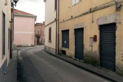 Passeggiata nel centro storico di Thiesi in Sardegna