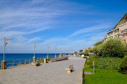 Passeggiata sulla costa di Deiva Marina al confine tra le 5 Terre e il Gofo del Tigullio