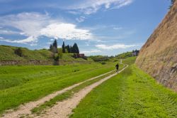 Passeggiata tra le fortificazioni di Palmanova, in Friuli
