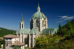 Pellegrinaggi in Molise, il Santuario di Maria Santissima Addolorata, elevato al rango di Basilica Minore a Castelpetroso.
