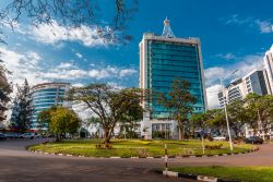 Pension Plaza con edifici del centro cittadino a Kigali, Ruanda (Africa) - © Jennifer Sophie / Shutterstock.com