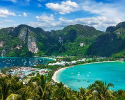 Phi-Phi island l'isola da sogno della provincia di Krabi in Thailandia © f9photos / Shutterstock.com