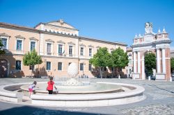 Piazza Ganganelli in centro a Santarcangelo di Romagna - © giovanni boscherino / Shutterstock.com