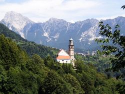 Pieve di San Pietro in Carnia, Zuglio - © Alessandra Del Gos, CC BY-SA 2.0, Wikipedia