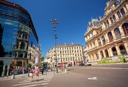 Place des Cordeliers a Lione, Francia. A Cordeliers, quartiere centrale della città di Lione, si trova l'omonina piazza sulla quale si affacciano i  principali monumenti e edifici ...