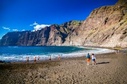 Playa de los Guios, una delle spiagge di Los Gigantes a Tenerife, versante sud