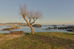 Playa del Ris a Noja, Cantabria, Spagna, al calar del sole. Si estende per circa 2,2 chilometri ed è fra le più frequentate del territorio.
