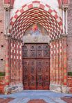 Portale della Chiesa di San Domenico a Alba, Piemonte, Italia. Questa antica chiesa dedicata a San Domenico rappresenta uno dei luoghi religiosi più significativi di Alba - © Rostislav ...