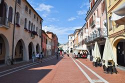 Portici in centro a Mestre - © lornet / Shutterstock.com 
