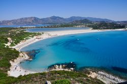 Villasimius, Sardegna: Cala Giunco e la spiaggia di Santa Giusta