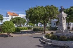 Praça Alexandre Albuquerque nel centro storico di Praia (il cosiddetto Plateau), nell'isola di Santiago, Capo Verde - © Salvador Aznar / Shutterstock.com