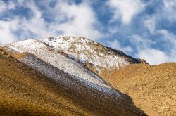 Prima nevicata nella valle di Elqui, Cile. Siamo nella pre-cordigliera andina cilena a circa 1300 metri di altitudine.

