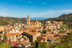 Primo piano del centro storico di Castiglione di Sicilia, borgo della provincia di Messina