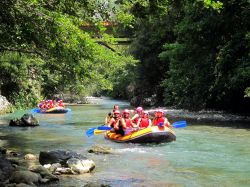 Rafting sul fiume Lao vicino a Papasidero in Calabria - © Velvet, CC BY-SA 3.0, Wikipedia