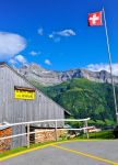 Il ristorante Cantine sur Coux a Champery, Svizzera. E' ospitato in uno degli chalet in legno più antichi della regione, costruito attorno al 1928 - © Richard Cavalleri / Shutterstock.com ...